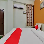 Super Oyo Flagship Hotel Sms