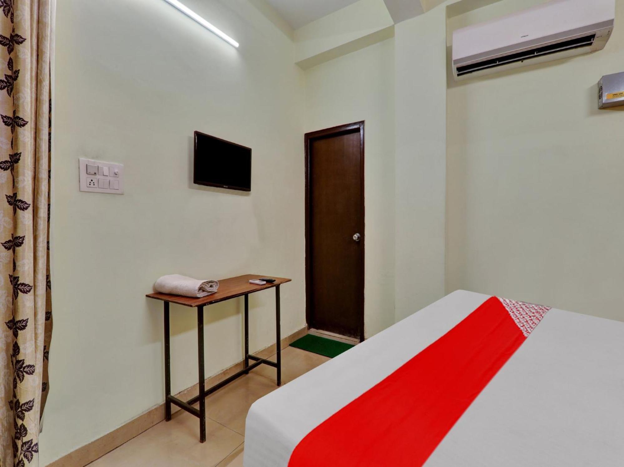 Hotel Oyo Flagship Sms 3*